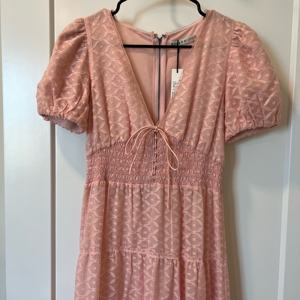 Alice and Olivia Tia Puff Sleve Silk Blend Pink Midi Dress Size 2 NWT - Picture 4 of 6